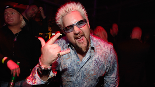 Of course Guy Fieri's new fried chicken restaurant serves 22 dipping sauces<em></em>